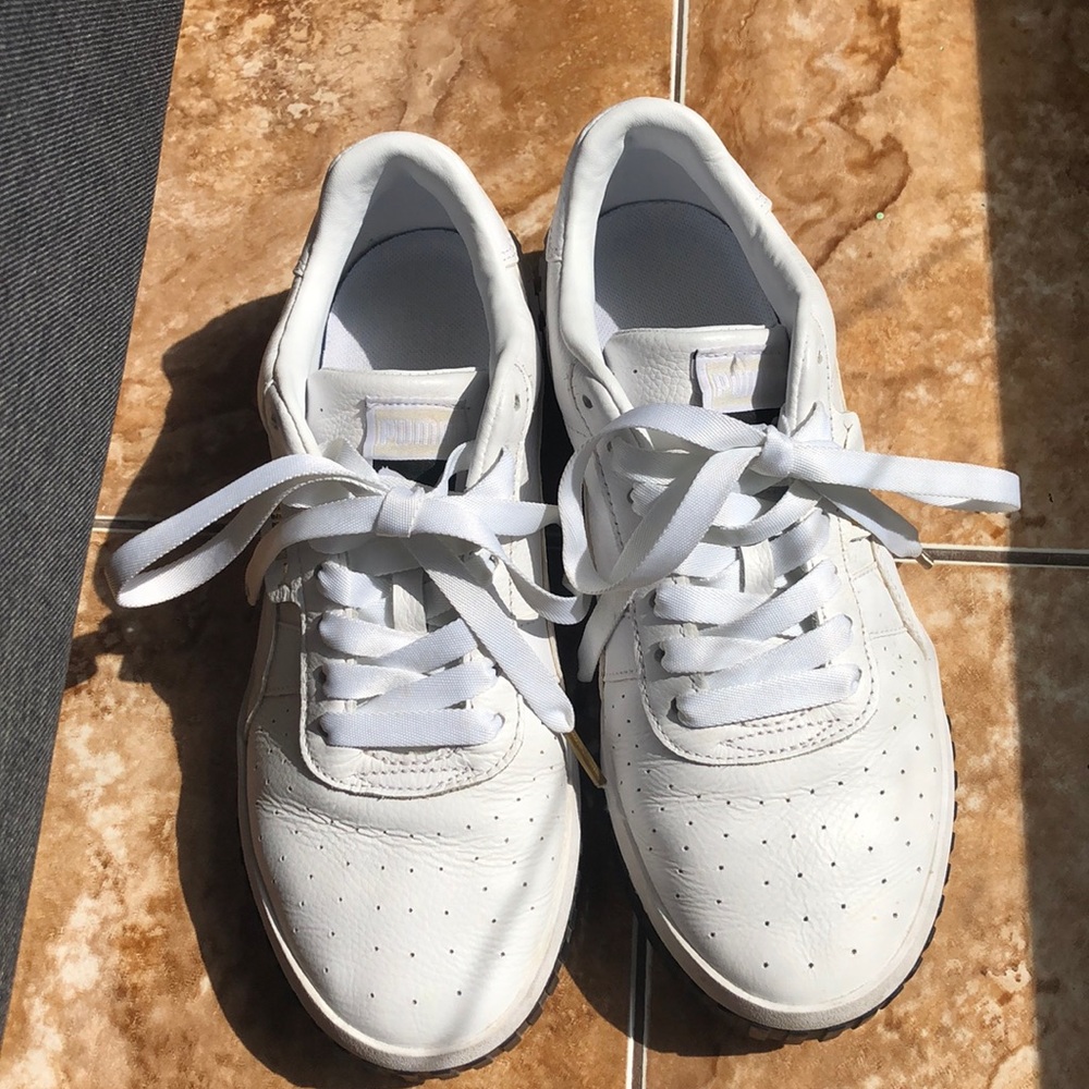 Puma size 10 white wmns Cali sneaker